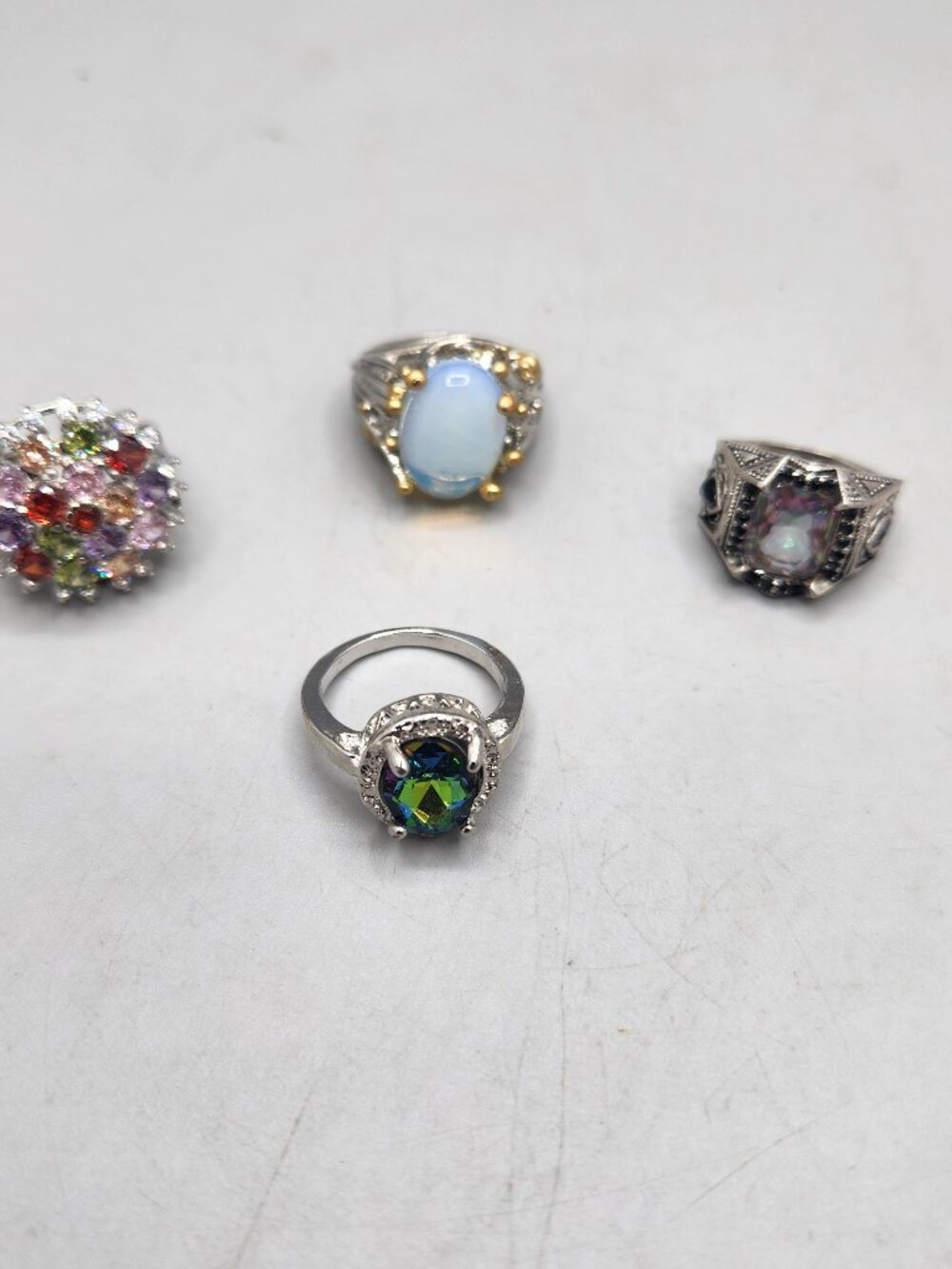 Lot of 4 Costume Jewelry Rings Rhinestones Fashion Bling Statement Assorted Size